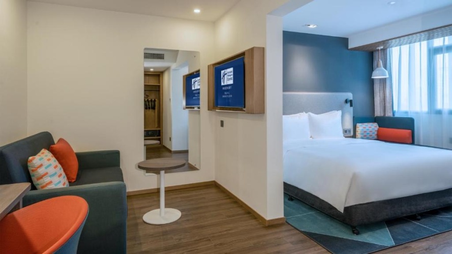 Double Suite