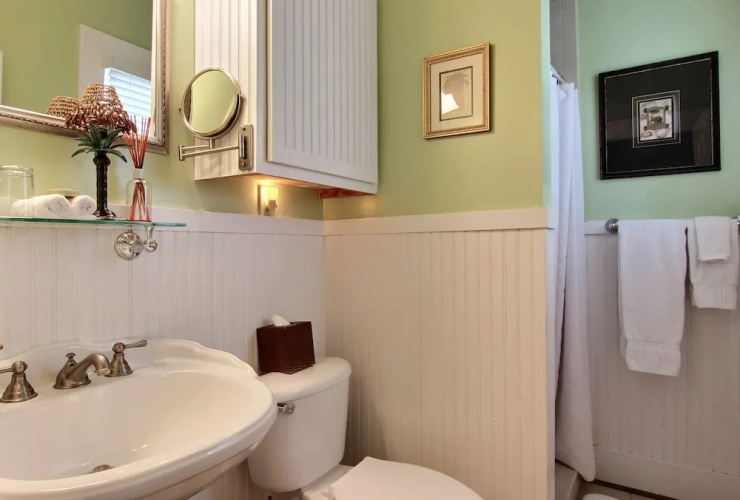 Green Palm Inn