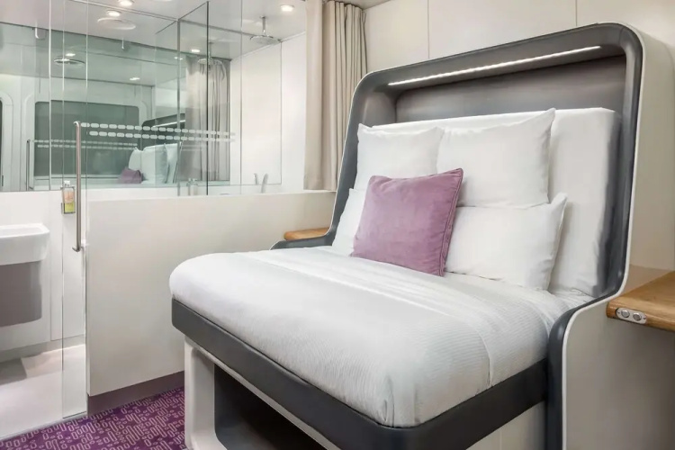 YOTELAIR London Gatwick