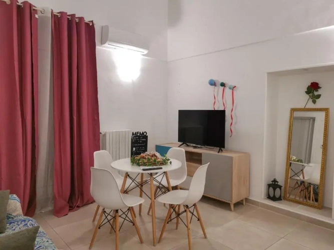 2 Bedrooms Cottage