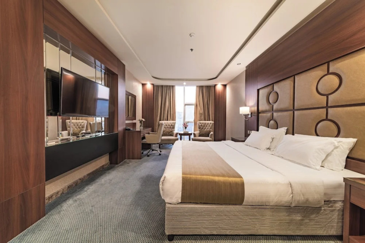 Alhamra Vivid Aparthotel By Checkmyguest