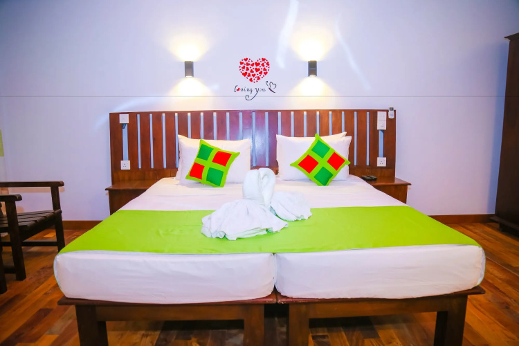 Cozy Sea View Inn