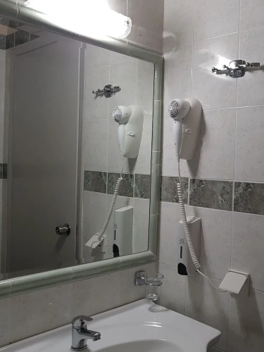 1 Bedroom Economy Triple room