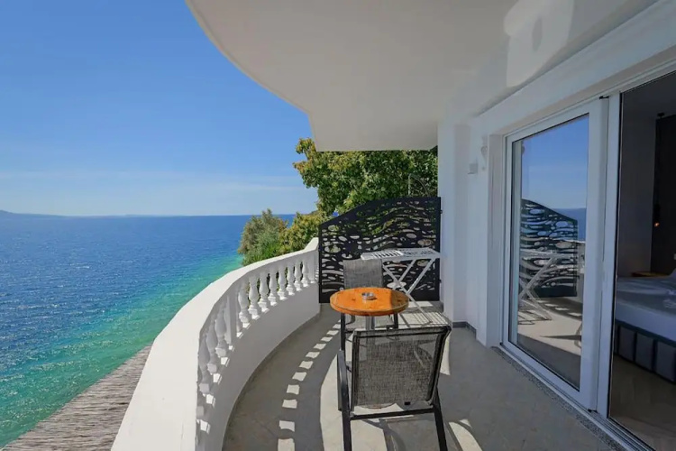Villa Juna Beach