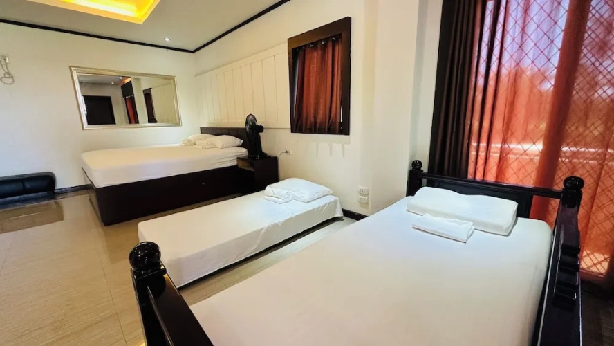 Tugsaw Resort