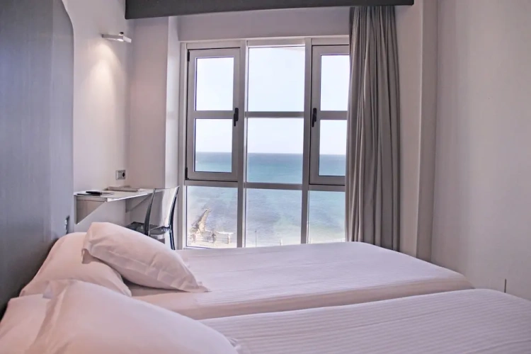 Standard Twin room beachfront