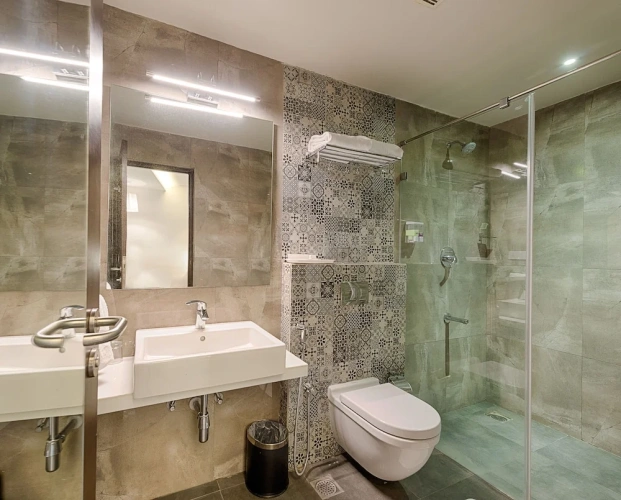 Standard Double room with city view