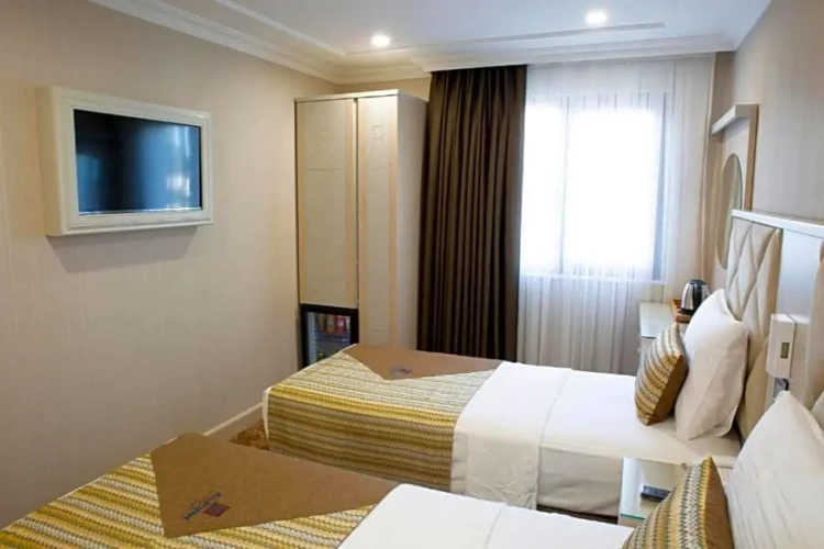 Superior Double room with city view