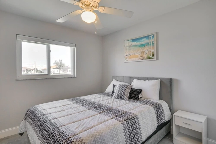 4 Bedrooms Standard room