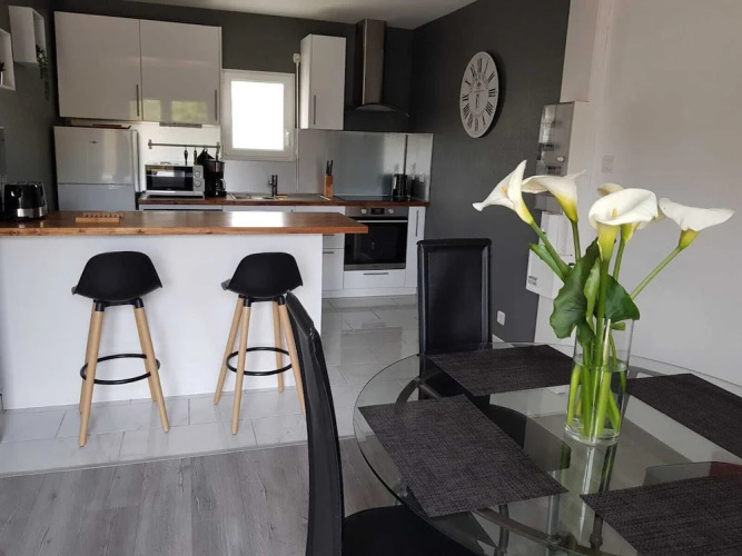 Agréable maison neuve 2 chambres pour 4