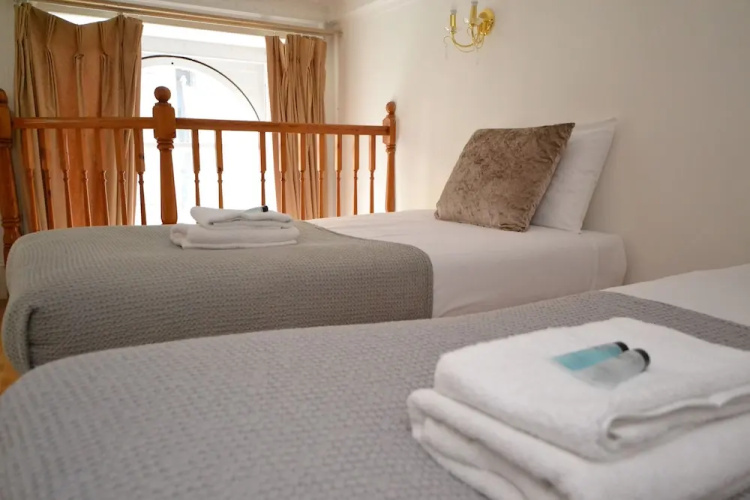 Luxury Hyde Park