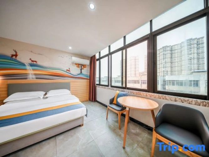 Deluxe Twin Family room