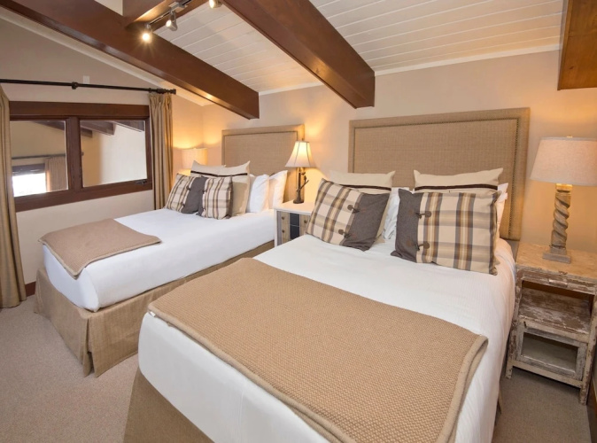 Premier Mountainside 2 BR Condo at Lodge at Vail by RedAwning