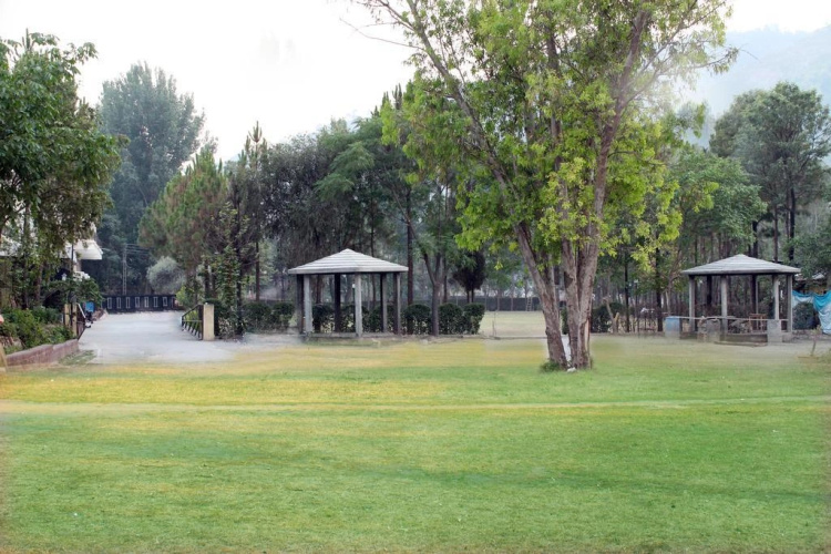 Green Palace Guest House