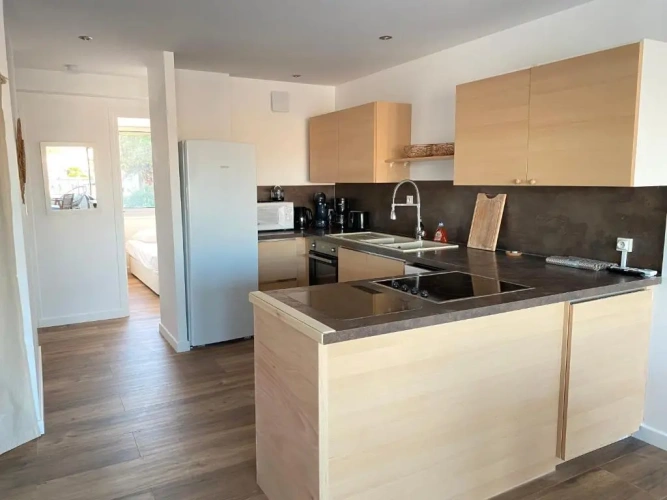 2 Bedrooms Apartment
