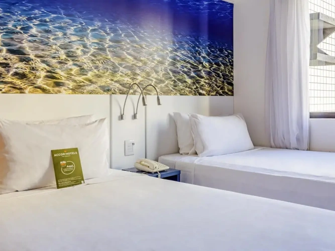 Standard Twin room with balcony