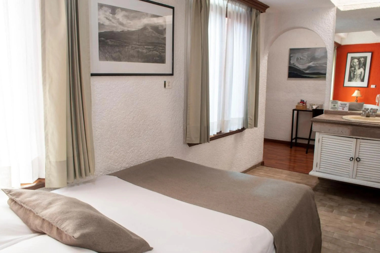Pórtico Hotel & Galería