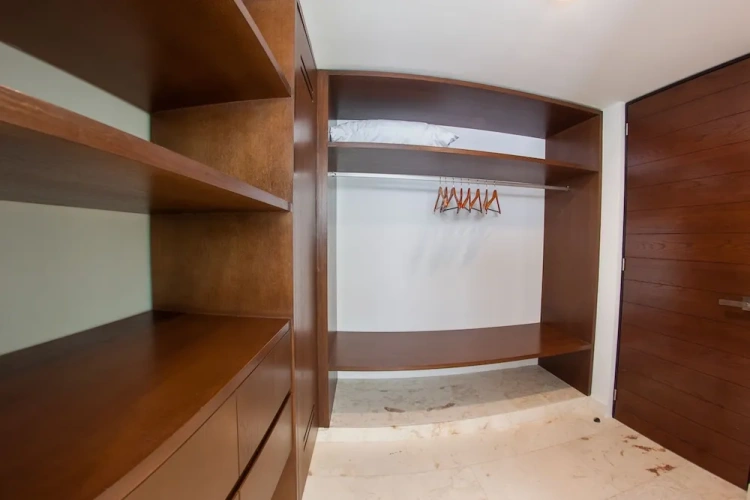 2 Bedrooms Apartment with balcony