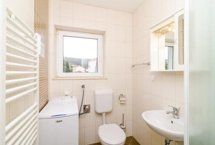 1 Bedroom Apartment with balcony