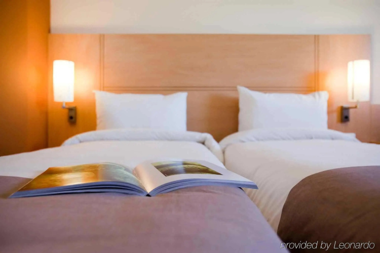 Ibis Zurich Messe-airport photo 7