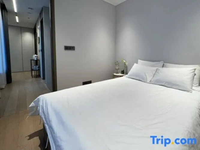 2 Bedrooms Premier Family room
