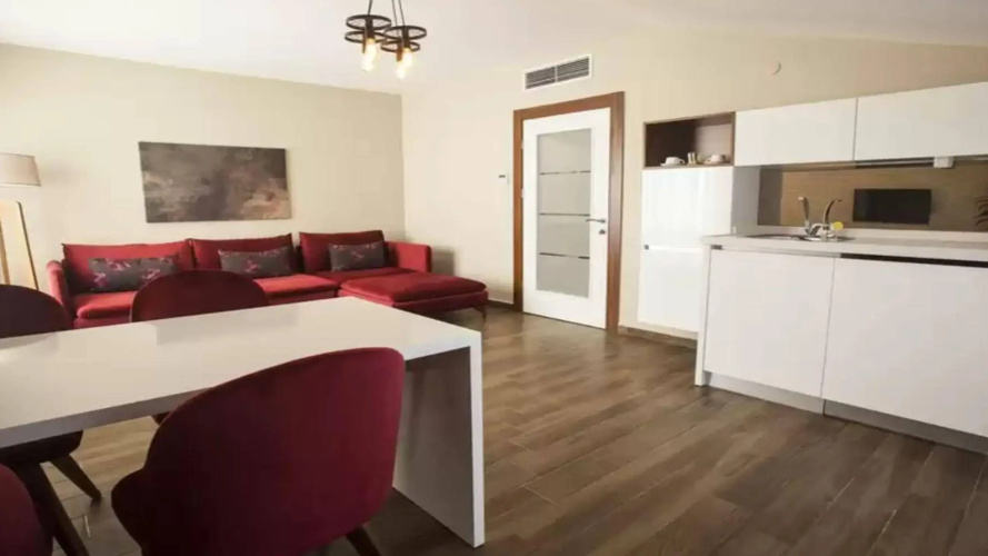 Maxuite Hotel in Home