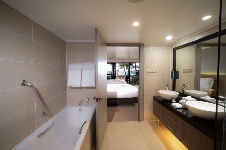 Doubletree By Hilton Sonaisali Island, Fiji photo 10