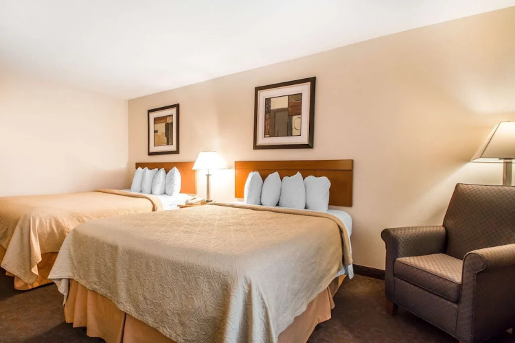 Quality Inn Morris