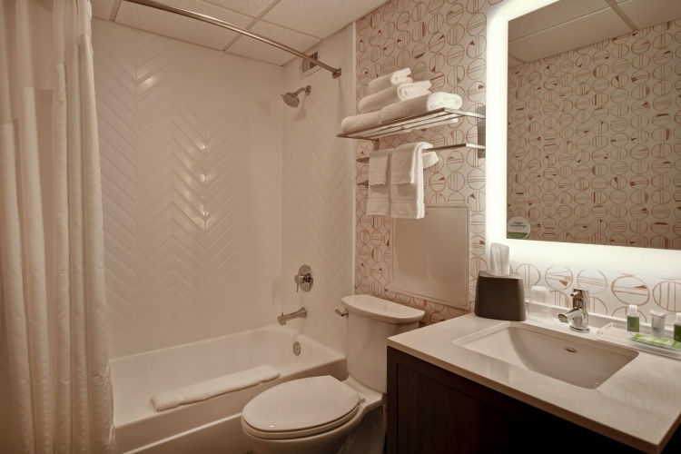 Quadruple Suite
