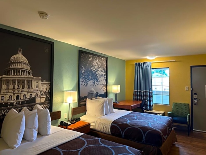 Deluxe Quadruple room