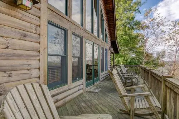 La Dolce Vita Cabin