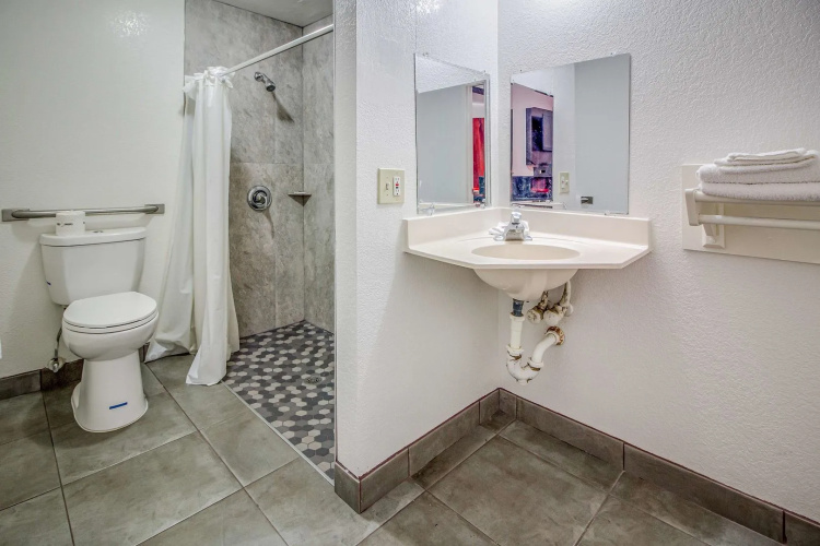 Motel 6 Conroe, TX