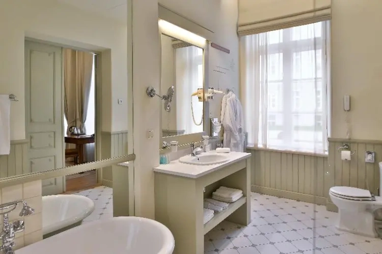 Deluxe Single room