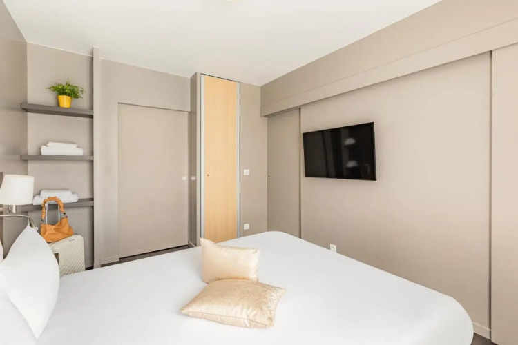 Air Hotel Paris Le Bourget