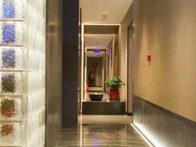 Yueyang Yipin Hotel