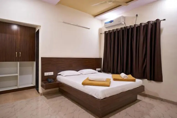 Hotel Ranjan Deluxe