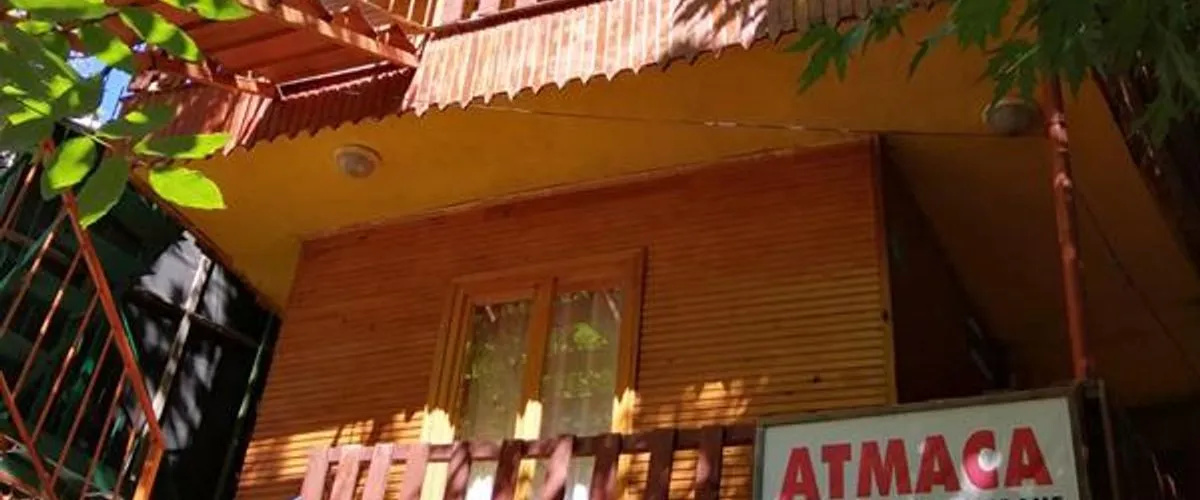 Kapuzbaşı Şelalesi Atmaca Motel