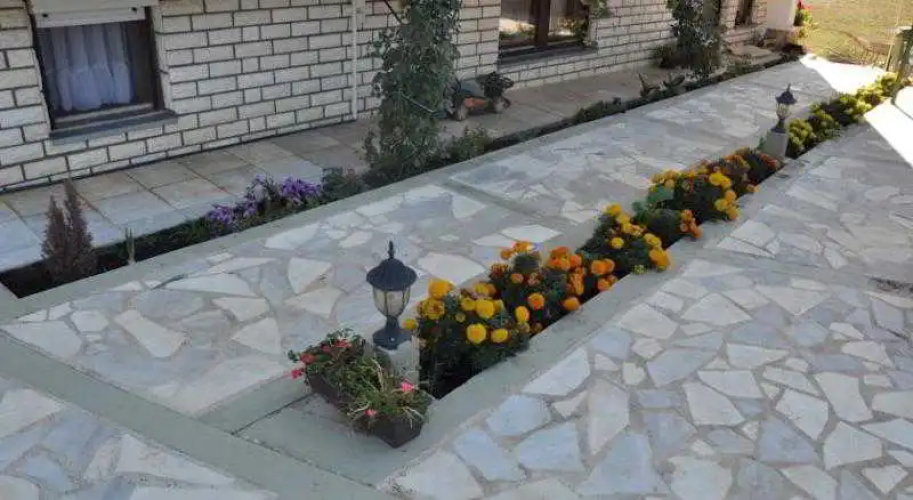 Damaja Guest House