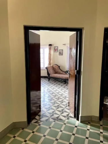 Lovely 4 bedroom condo