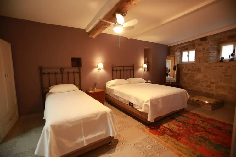 Podemos Otel