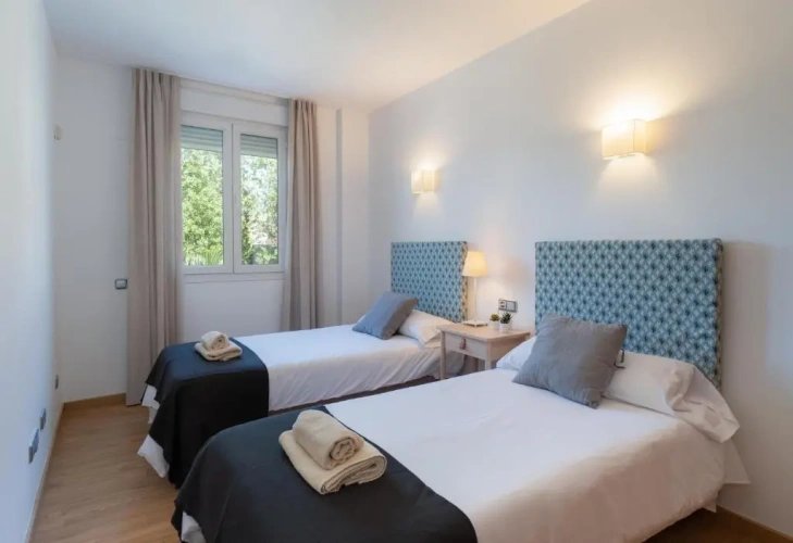 3 Bedrooms Cottage
