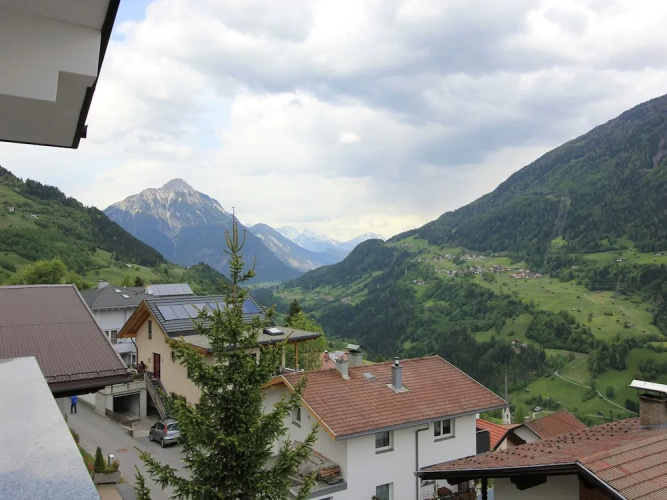 Modern Apartment Near Ski Area in Wenns