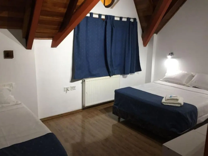 Standard Triple room with view