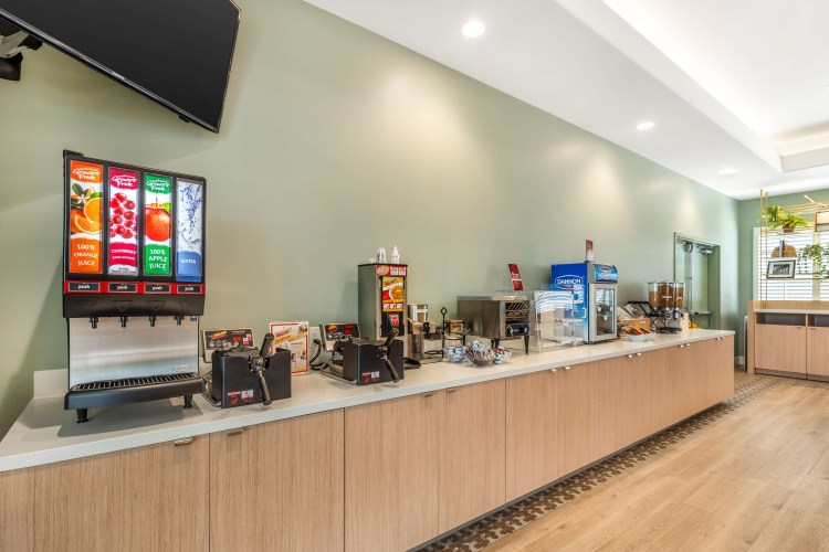 Best Western Plus Capitola By-the-Sea Inn & Suites photo 12