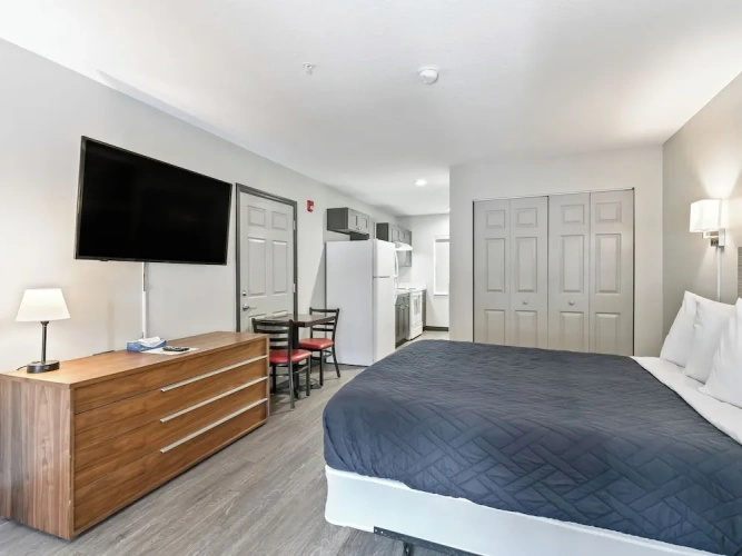 2 Bedrooms Double Suite