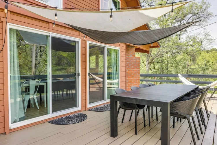 3 Bedrooms Cottage