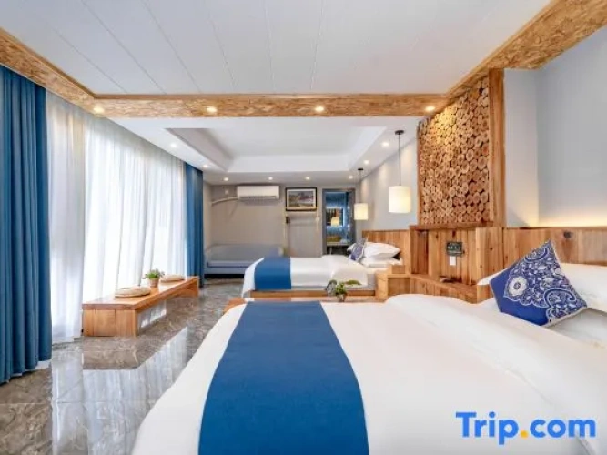 Deluxe Family room