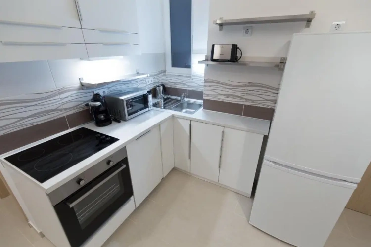 3 Bedrooms Apartment