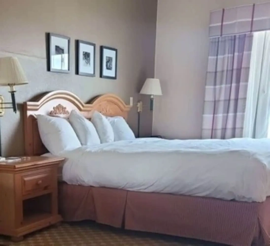 Deluxe Double Suite