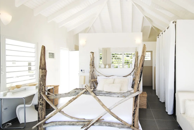 Alizee by Island Properties Online